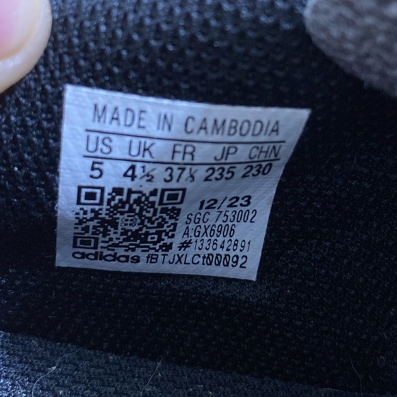 Adidas Soccer Cleats | Size 5 | Black Blue | Excellent Used Condition - Picture 3 of 7